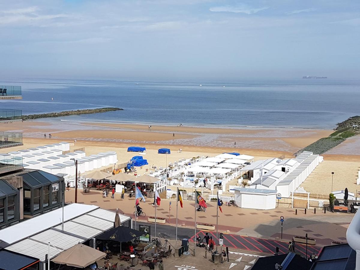 Appartement Met Zeezicht Op Het Van Bunnenplein Knokke-Heist Exterior foto